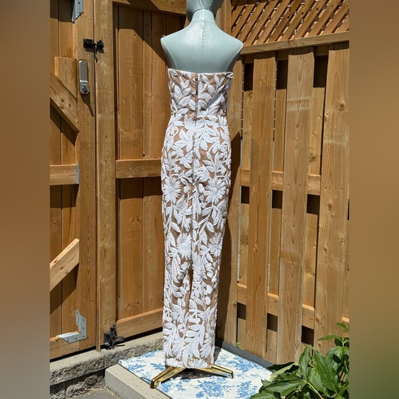 🆕 BRONX & BANCO 🧿 NWOT Dahlia Gown, White Sequin Floral Gown - Sz M US 6 - Picture 7 of 14